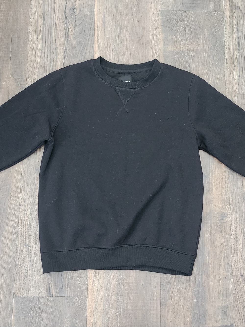 RSQ Black Crewneck Sweatshirt - Minimal Pullover
